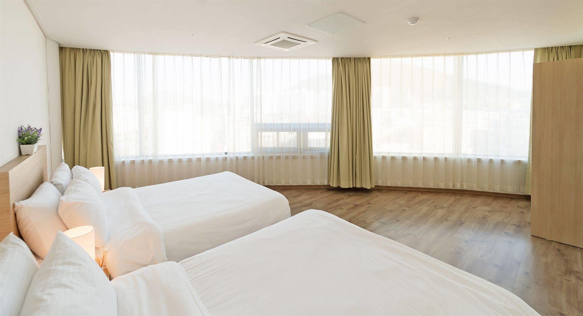 Elena Business Hotel ยอซู ภายนอก รูปภาพ